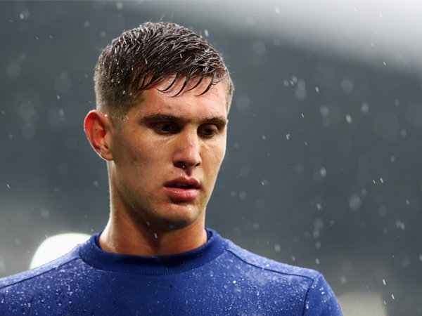 Manchester City Bantah Masukkan John Stones ke Dalam Daftar Jual