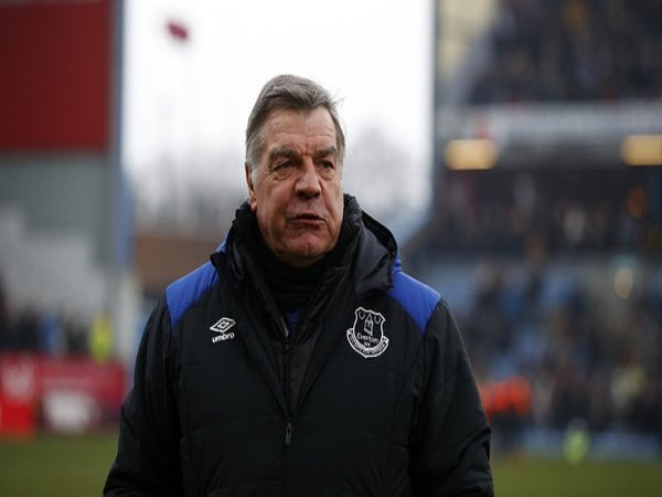 Sam Allardyce Tegaskan Dirinya Bertahan di Everton Musim Depan