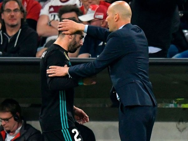 Zidane Takkan Berjudi Mainkan Carvajal dan Isco di Leg Kedua Kontra Bayern