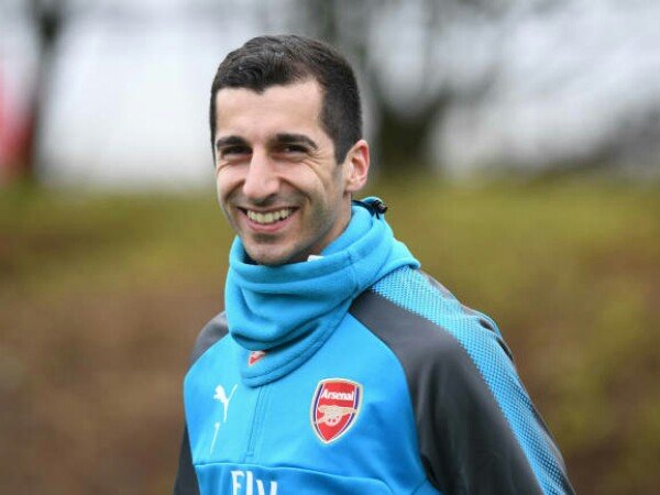 Hadapi Manchester United, Mkhitaryan Berpeluang Tampil