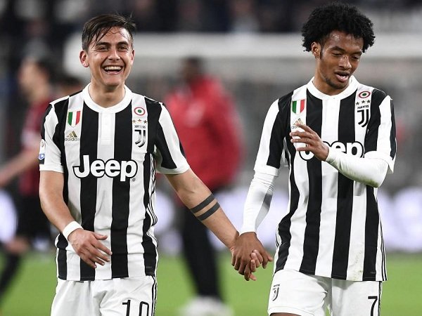 Cuadrado Jadi Bek Kanan dan Cadangkan Dybala, Allegri Jelaskan Taktiknya