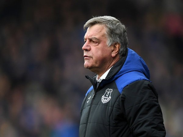 Sam Allardyce Akui Menyerah Menangkan Hati Pendukung Everton