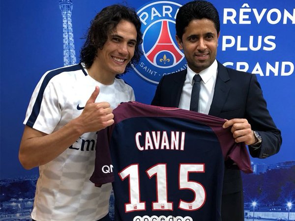 Cetak Brace ke Gawang Guingamp, Edinson Cavani Akui Tak Sadar Lewati Rekor Zlatan Ibrahimovic