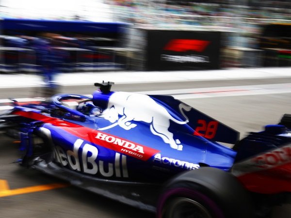 Red Bull Gelar Pertemuan dengan Honda Bahas Kontrak Mesin F1 2019