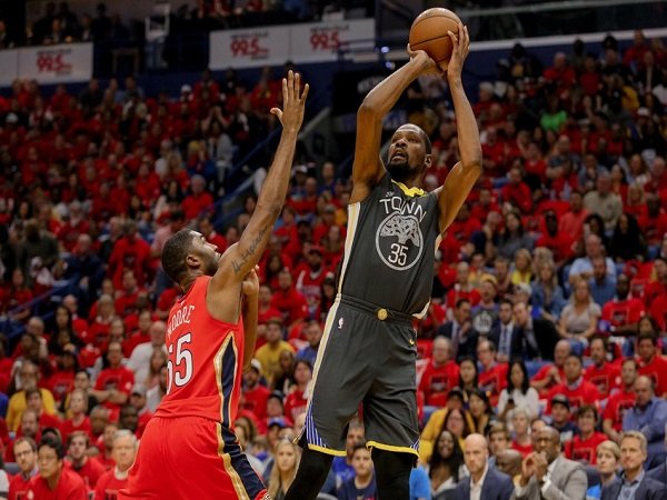 Kevin Durant Tampil Prima, Warriors Hempaskan Pelicans