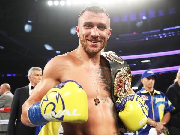 Cedera Bahu, Lomachenko Baru Bisa Beraksi Lagi Akhir Tahun