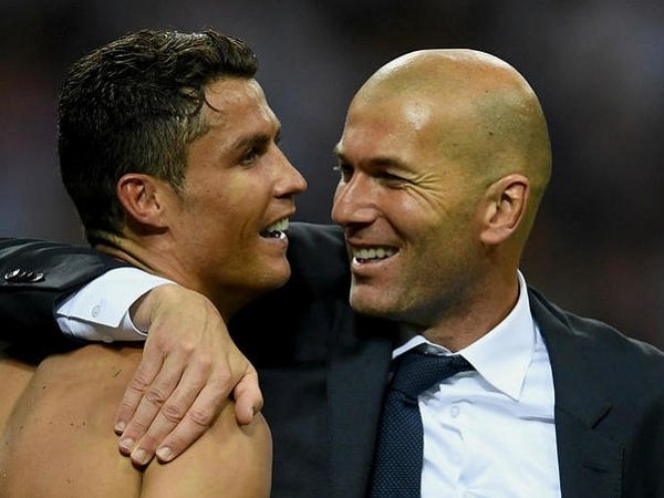  Ronaldo dan Benzema ucapkan kata perpisahan pada Zidane 