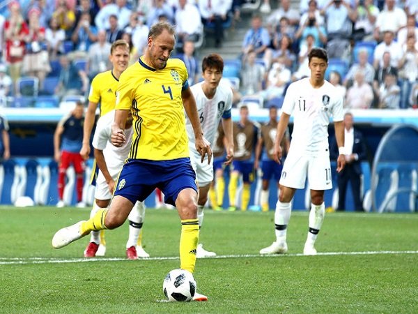 Andreas Granqvist Ikut Komentari Isu 'Mata-mata Swedia'