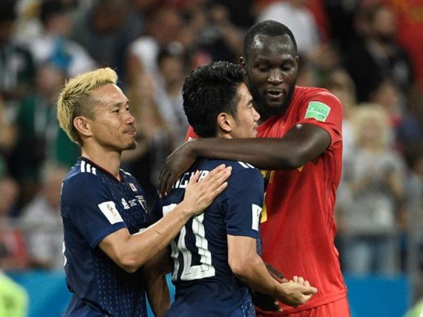 Thierry Henry dan Romelu Lukaku Hibur Pemain Jepang Usai Comeback Belgia