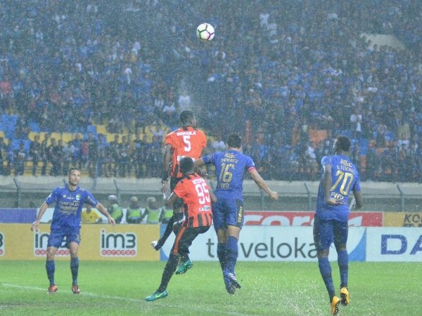 Tanpa Pemain Kunci, Persib Tahan Imbang Perseru di Marora