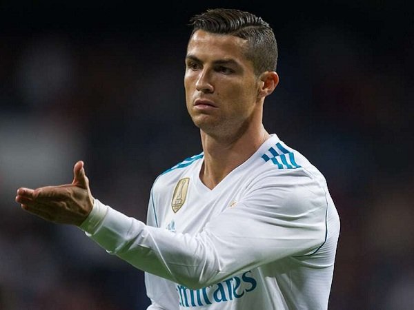 Agensi Milik Mendes Bantah Kabar Palsu Mengenai Cristiano Ronaldo