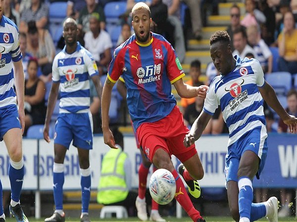 Jairo Riedewald Nikmati Peran Gelandang Bertahan di Crystal Palace