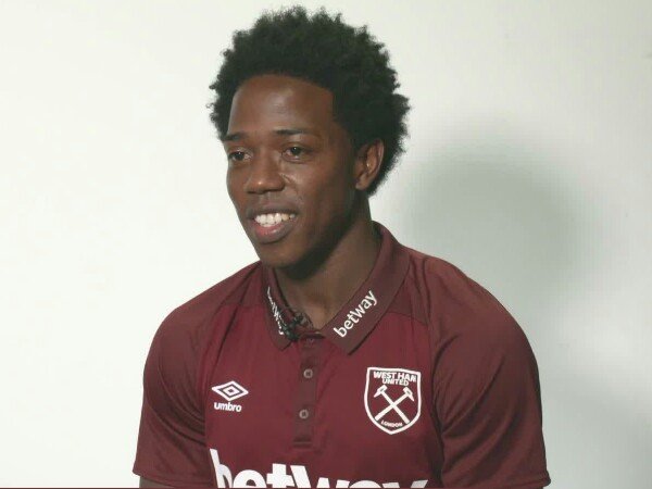 Carlos Sanchez Ingin Sukses bersama West Ham