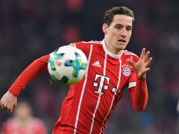 Bayern Munich Isyaratkan Jual Sebastian Rudy ke Schalke 04