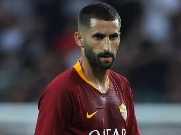 Sevilla Resmi Pinjam Gonalons Dari Roma