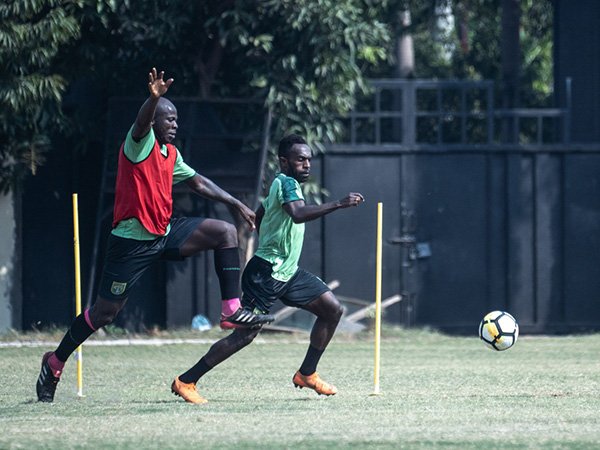 Persebaya Buta Kekuatan PSBI Blitar