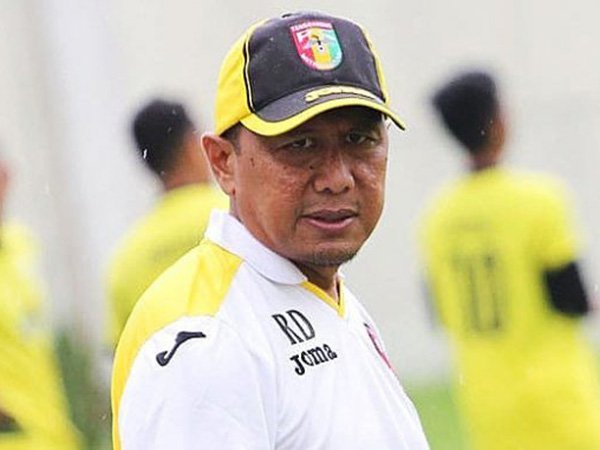 Mitra Kukar vs Persipura, Laga Penting Rahmad Darmawan