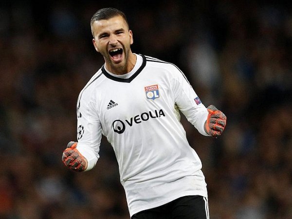 Anthony Lopes Ingin Persembahkan Kemenangan 2-1 Lyon Atas City Buat Sang Pelatih