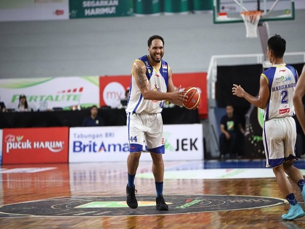 Tiga Pemain Asing Ini Resmi Dipertahankan Timnya Untuk IBL musim 2019.