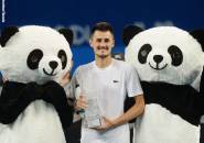 Bernard Tomic Akhiri Puasa Gelar Di Chengdu