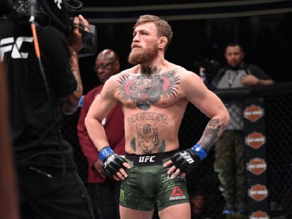 Tumbang oleh Khabib, McGregor Ingin Tarung Ulang