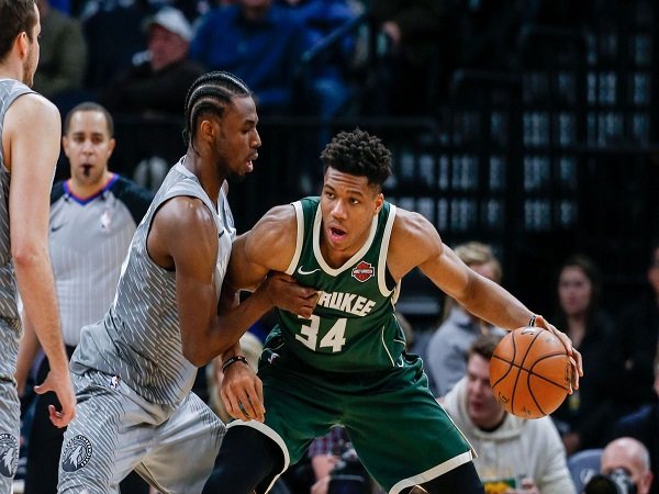 Antetokounmpo Bawa Bucks Atasi Perlawanan Timberwolves