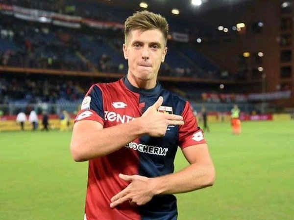 Genoa Tolak Tawaran Napoli untuk Piatek