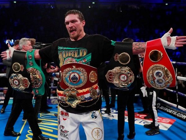 Usyk Butuh 1-2 Laga Sebelum Lawan Joshua