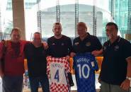 Penyerang Persija Terima Kiriman Jersey Pemain Inter Milan dan Real Madrid