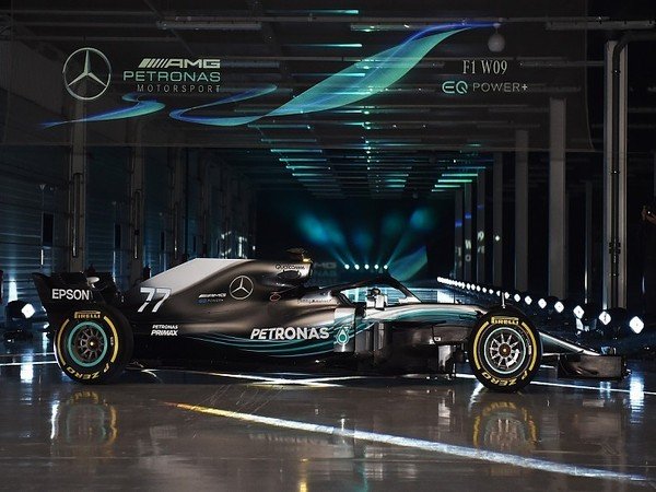 Mercedes W09 Kembali Raih Autosport Awards