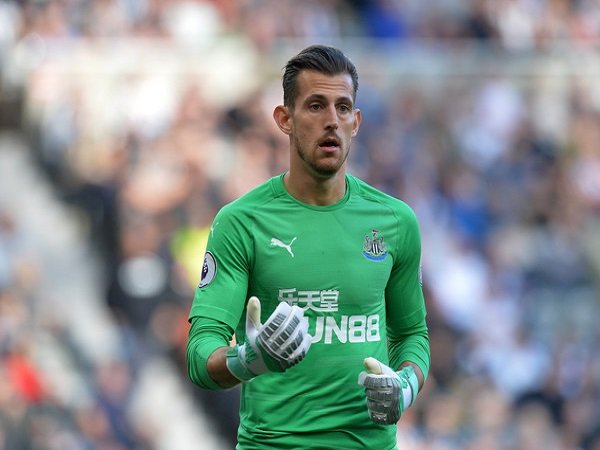 Martin Dubravka Tidak Terpengaruh Penjualan Newcastle