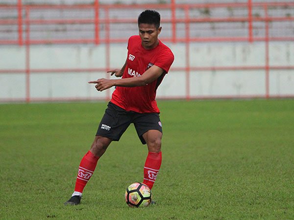 MU Pertahankan Bek Tengah Timnas Indonesia