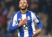 Everton Tertarik Datangkan Winger Porto, Yacine Brahimi