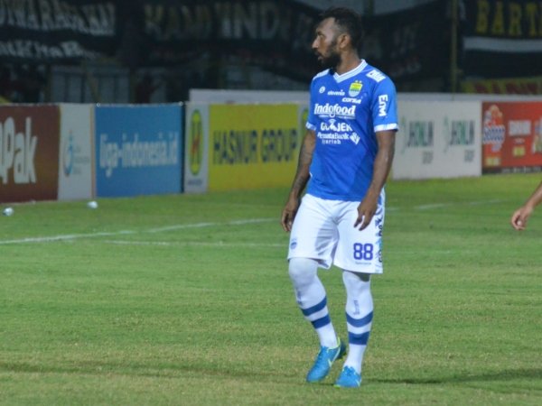 Tolak Perpanjangan Kontrak, Wanggai Angkat Kaki Dari Persib