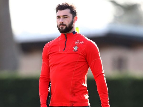 Manajer Southampton Buka Kemungkinan Lepas Charlie Austin