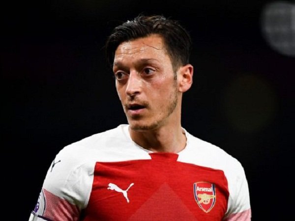 Ozil Kirim Pesan Ke Arsenal Usai Kalah Mengejutkan dari BATE