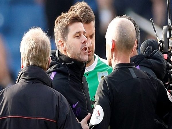 Terungkap! Ini yang Dikatakan Wasit Mike Dean Hingga Picu Amarah Pochettino