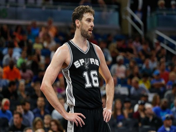 Dilepas Spurs, Pau Gasol Merapat Menuju Bucks