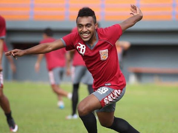 Terens Puhiri Diragukan Tampil Kontra Persija Jakarta