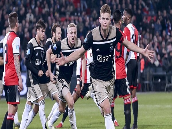 Legenda Ajax Amsterdam Berharap Matthijs De Ligt Bertahan Satu Musim Lagi