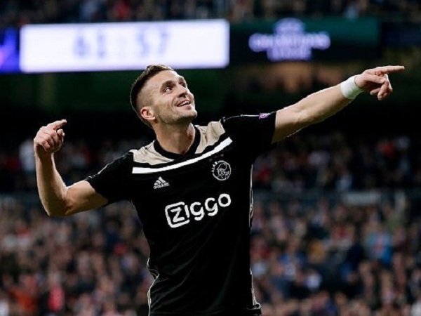 Bantu Ajax Tundukkan Real Madrid, Tadic Sebut Zidane Sebagai Inspirasinya