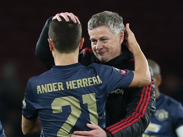 Herrera Dukung Solskjaer Jadi Manajer Permanen MU