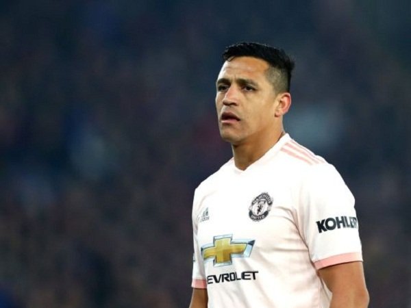 Pahlawan Arsenal Yakin United Bakal Jual Sanchez Musim Panas Ini