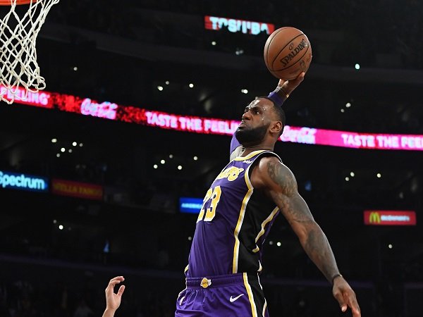 Peluang Lolos Playoff Tipis, Lakers Mulai Batasi Menit Bermain LeBron