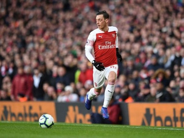 Arsenal Sukses Balas United, Ozil Sindir Lingard