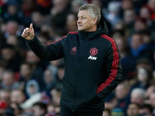 Solskjaer Berharap Skuat MU Sudah Lengkap di Akhir Bulan