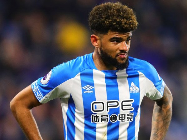 Gelandang Huddersfield Town Terima Pelecehan Rasis