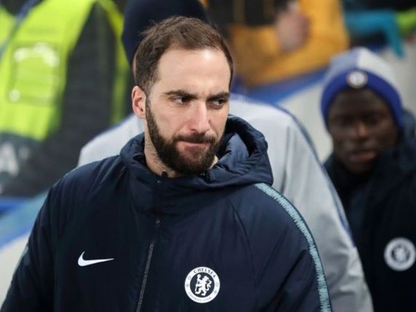 Mengapa Higuain Tak Ikut Terbang ke Dynamo Kiev?