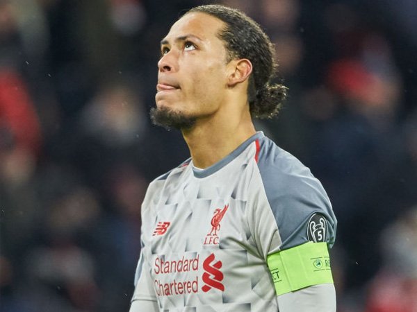 Kagum Dengan Kualitasnya, Klopp Bisa Tulis Buku Tentang Van Dijk