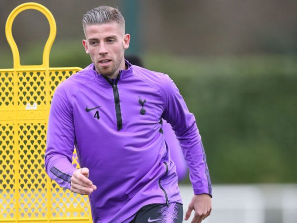 Alderweireld Tidak Tahu Apakah Masih Bela Tottenham Musim Depan